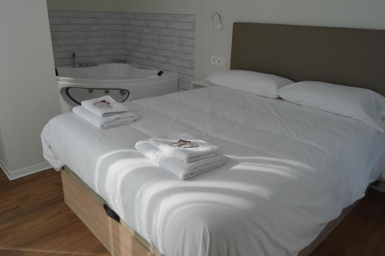 Apartamentos El Beyu Кангас-де-Оніс Екстер'єр фото